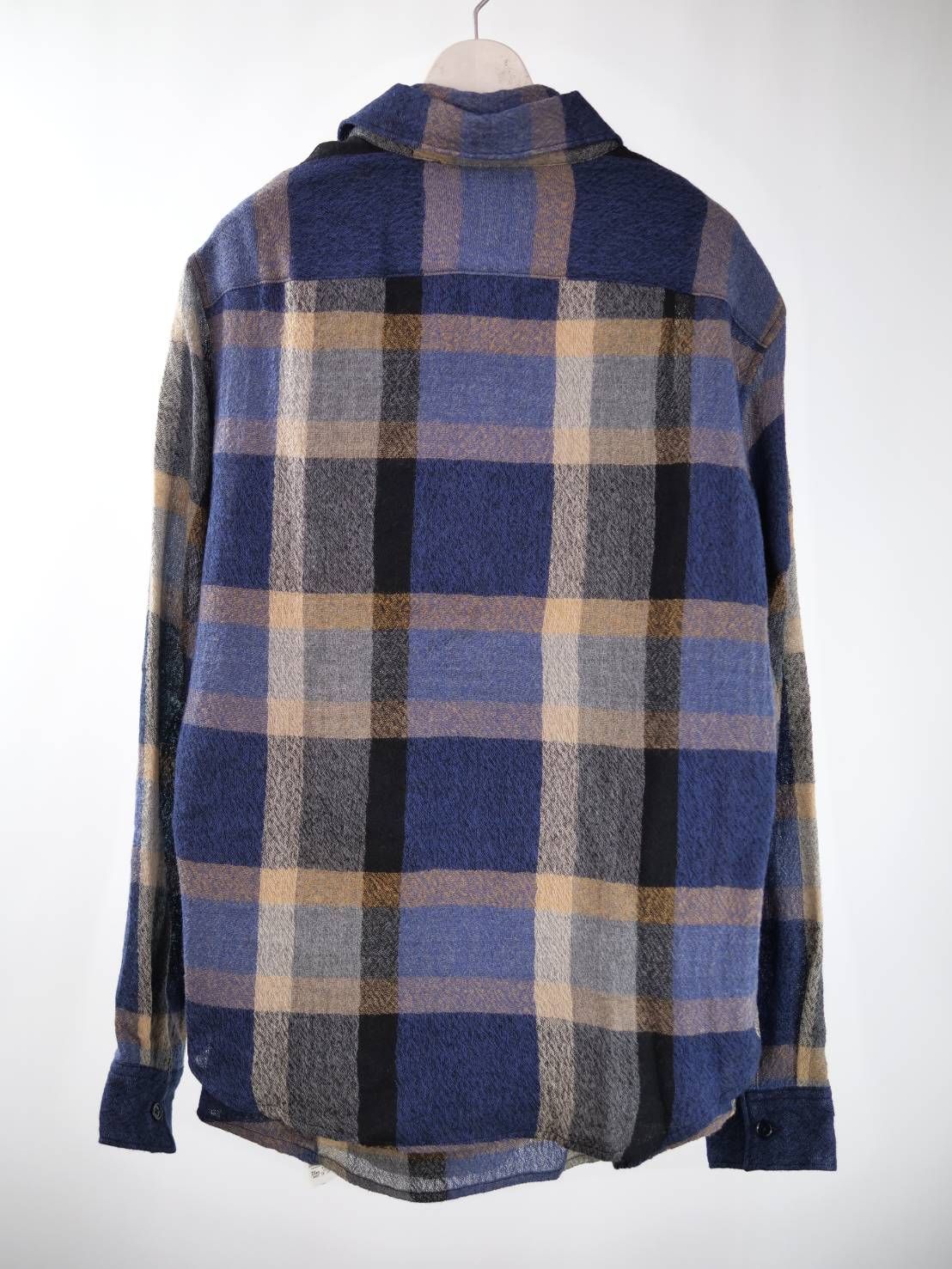 【ウール100％】レイヤードチェックシャツ｜一枚で完成する40代大人の上質コーデ