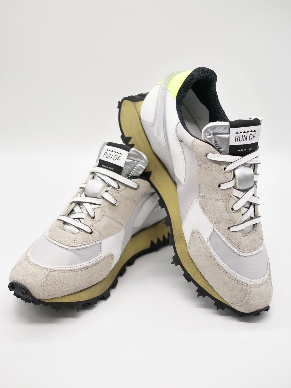 【人気雑誌Leon掲載ブランド】 HUNTER AMBUSH / 正規品RUNOF / MADE IN ITALY / ダットスニーカー / イタリアスニーカー