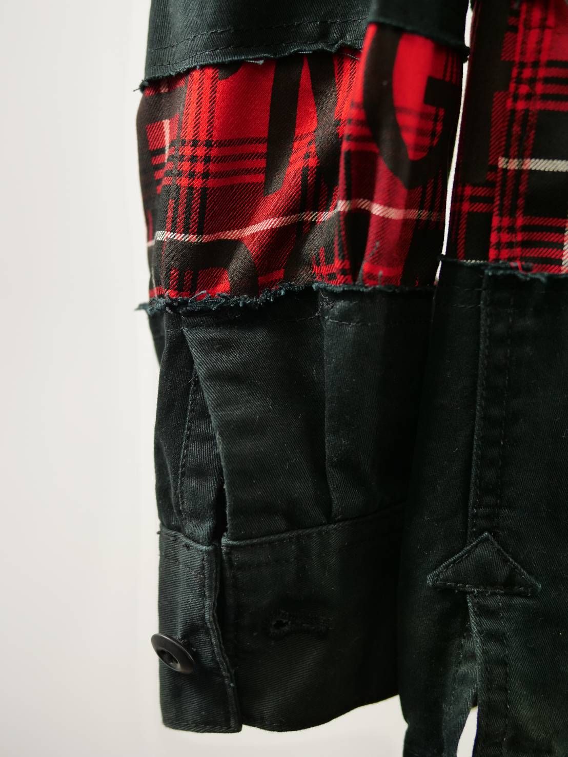 【ONEMADE】 アートミリタリーシャツ｜かご染め×手作業プリントの大人の一着/ BLACK / ユニセックス