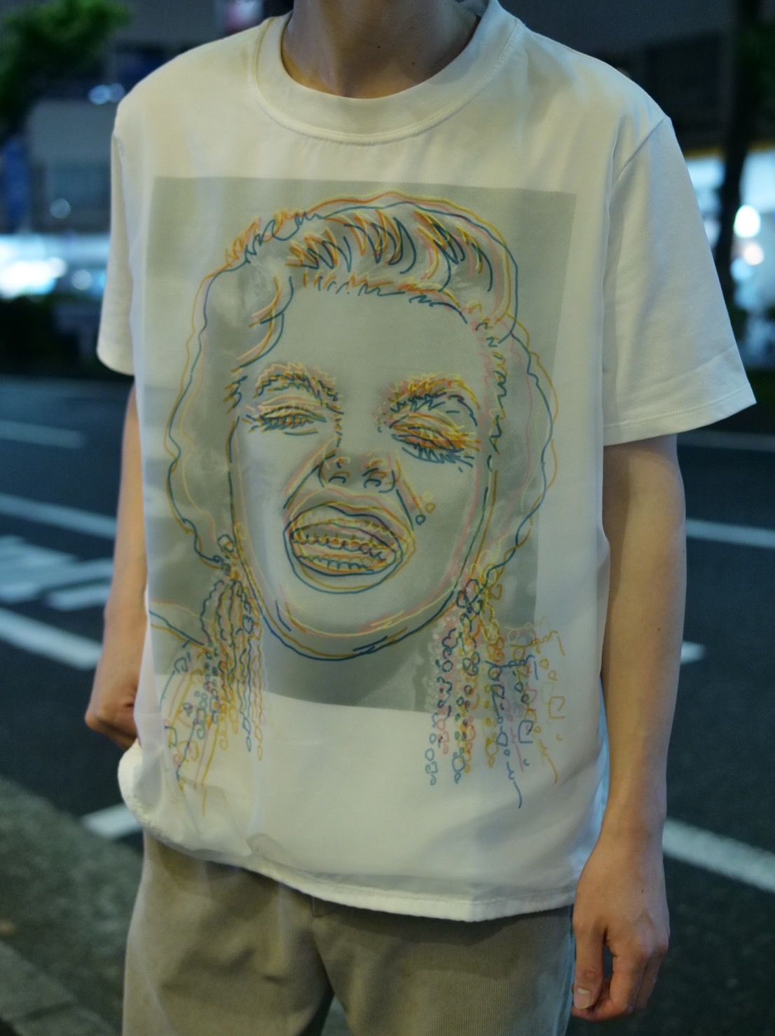 「芸術の秋」オシャレな大人はアートTシャツでコーディネート