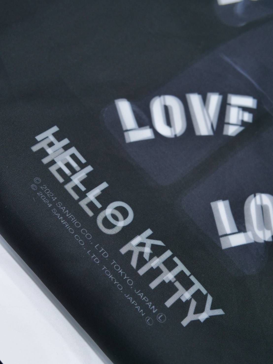 【3Dハローキティデザイン】 アートTシャツ / サンリオコラボ  / WHITE / ユニセックス