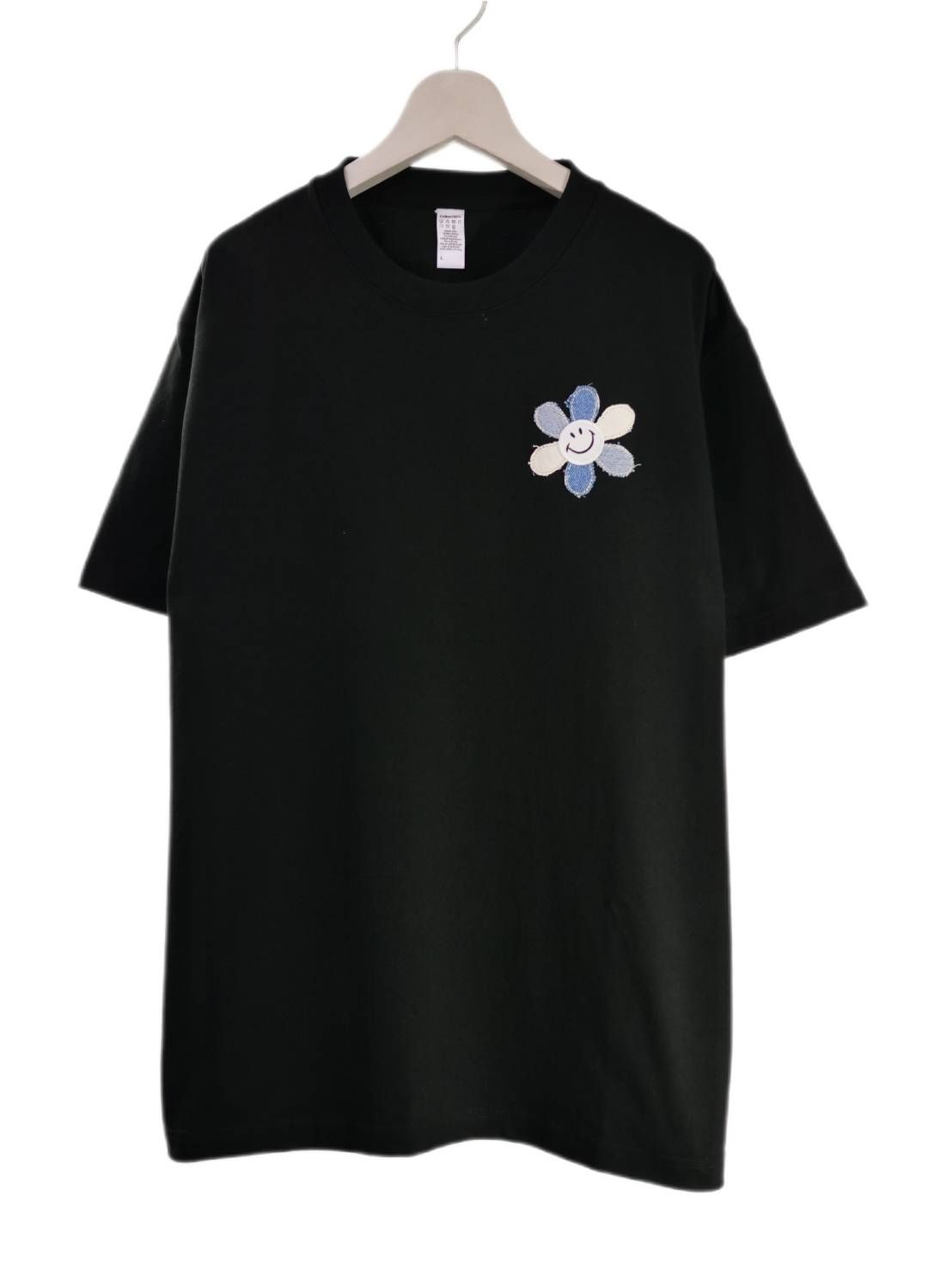 【ニコちゃんデザイン】 刺繍Tシャツ / 6.6オンス / ヘヴィウエイト / シンプルTシャツ / 1ポイントデザイン/ BLACK