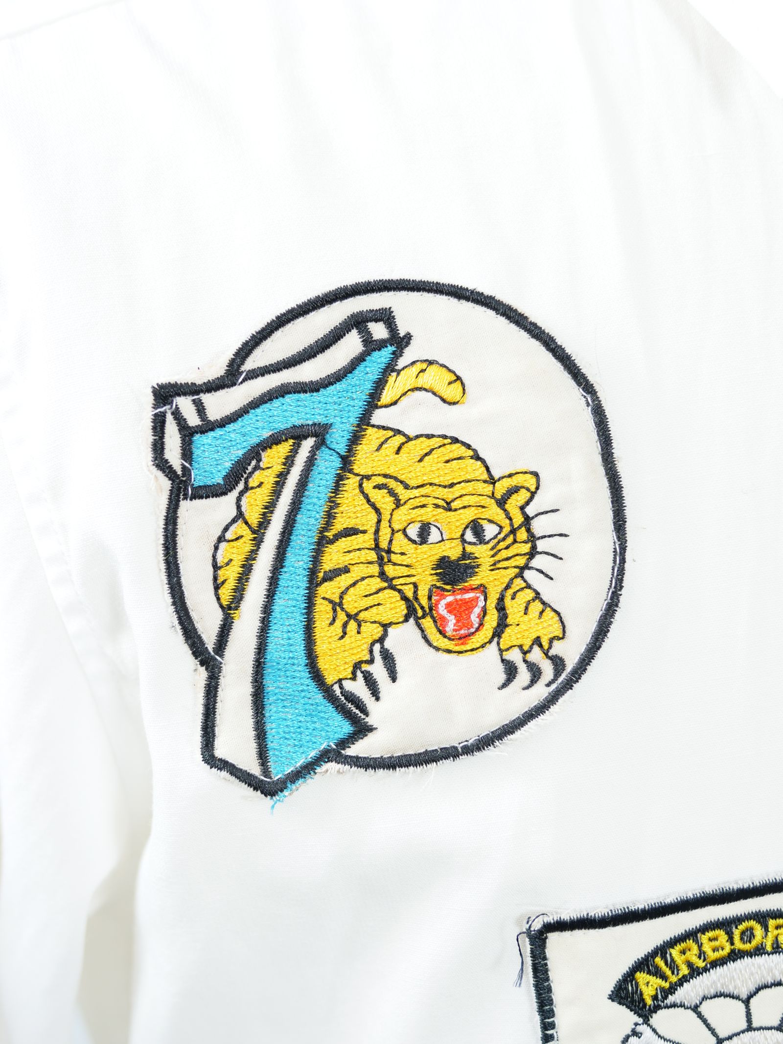 ONE-739 SHIRT /  ビンテージワッペン/ 麻混シャツ / ハンドメイドブランド/ 日本製