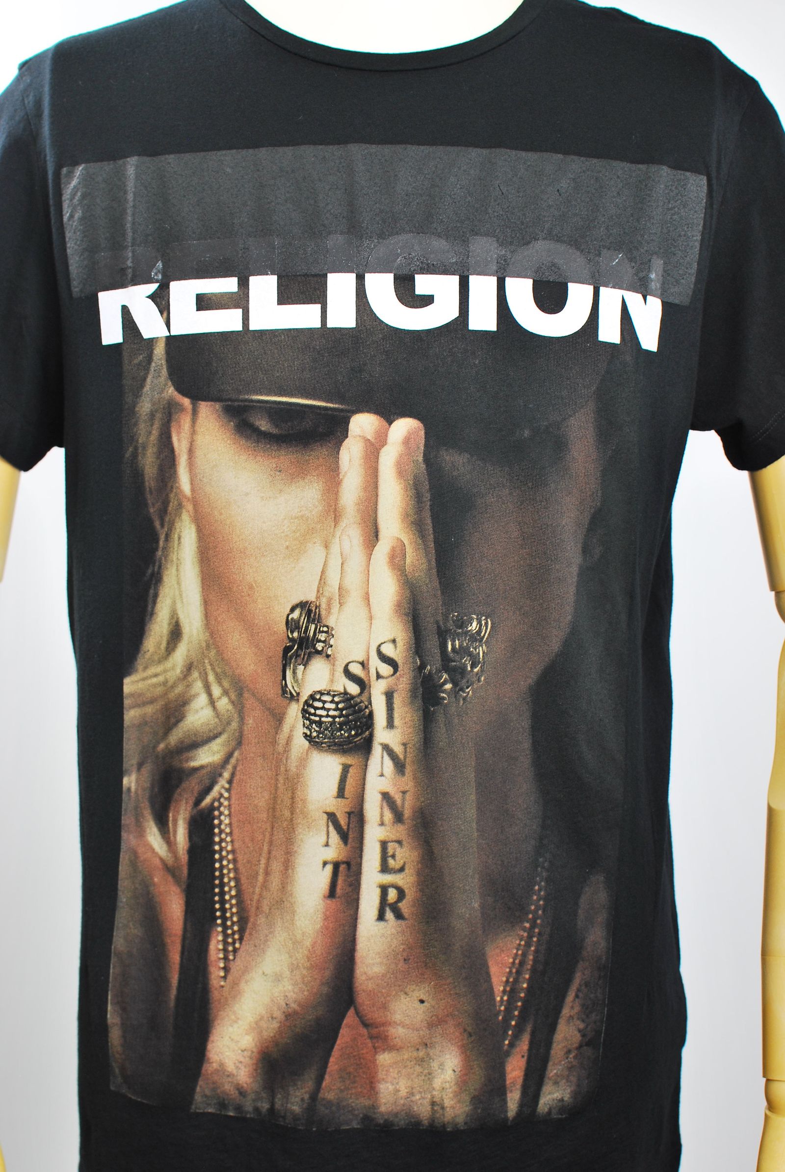 49BSAF02 / SAINT SINNER / 日本未発売 /ロックガールTシャツ/アーティスト着用ブランド