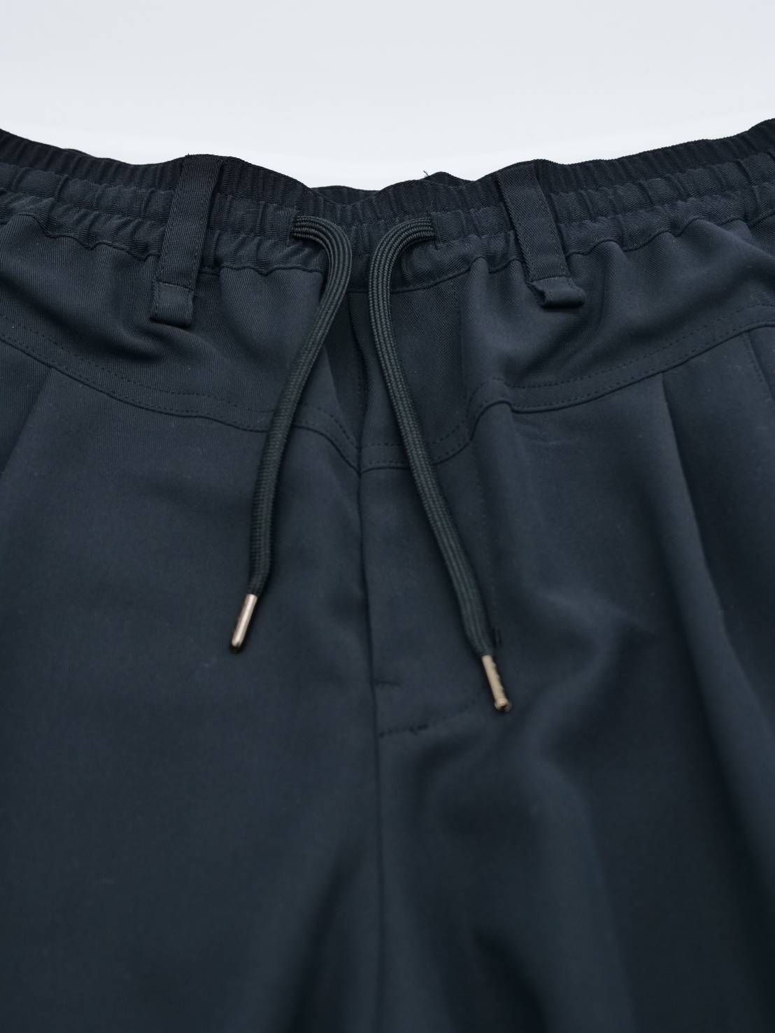 【おしゃれメンズパンツ】 / テーパードイージーパンツ/BLACK/ IRREGULAR TAPERED PT /春夏用パンツ / 日本製