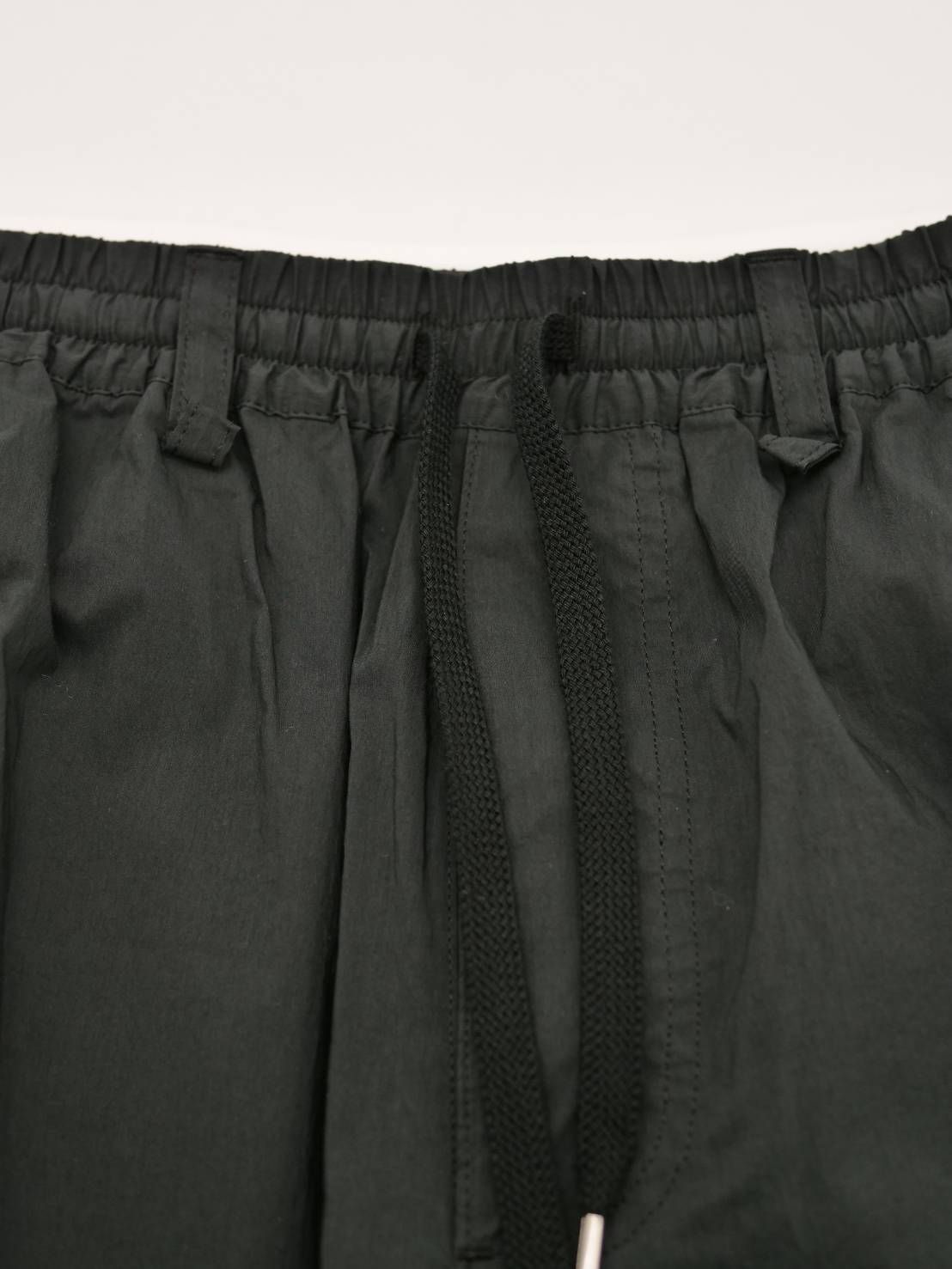 【立体シルエットが際立つ袴ワイドパンツ】 BLACK / コットンナイロン / オーバーサイズスラックス