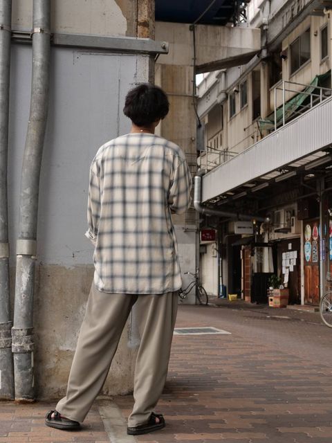 「淡く、品良く、ナチュラルに」 ― 大人のための上質セットアップ
