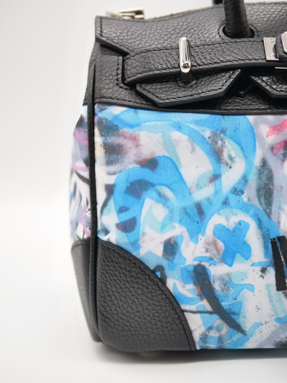 【世界一つだけの】Art BAG / ハンドペイント / ハンドメイドブランド / スプレーアート