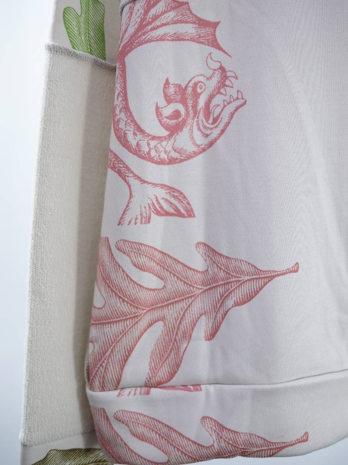 【40代からの大人ZIPパーカー】 立体パズル構造 × 異素材デザインで差がつく、品格カジュアル