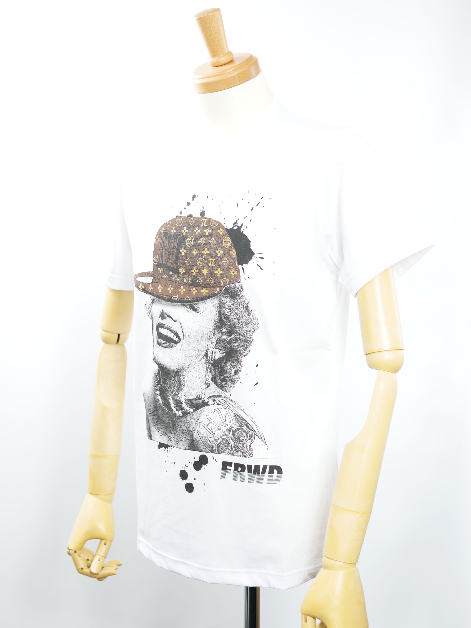 FORWARD MILANO / 051-2021317 /イタリアミラノ発 / MADE IN ITALY / アート / 著名人愛用ブランド