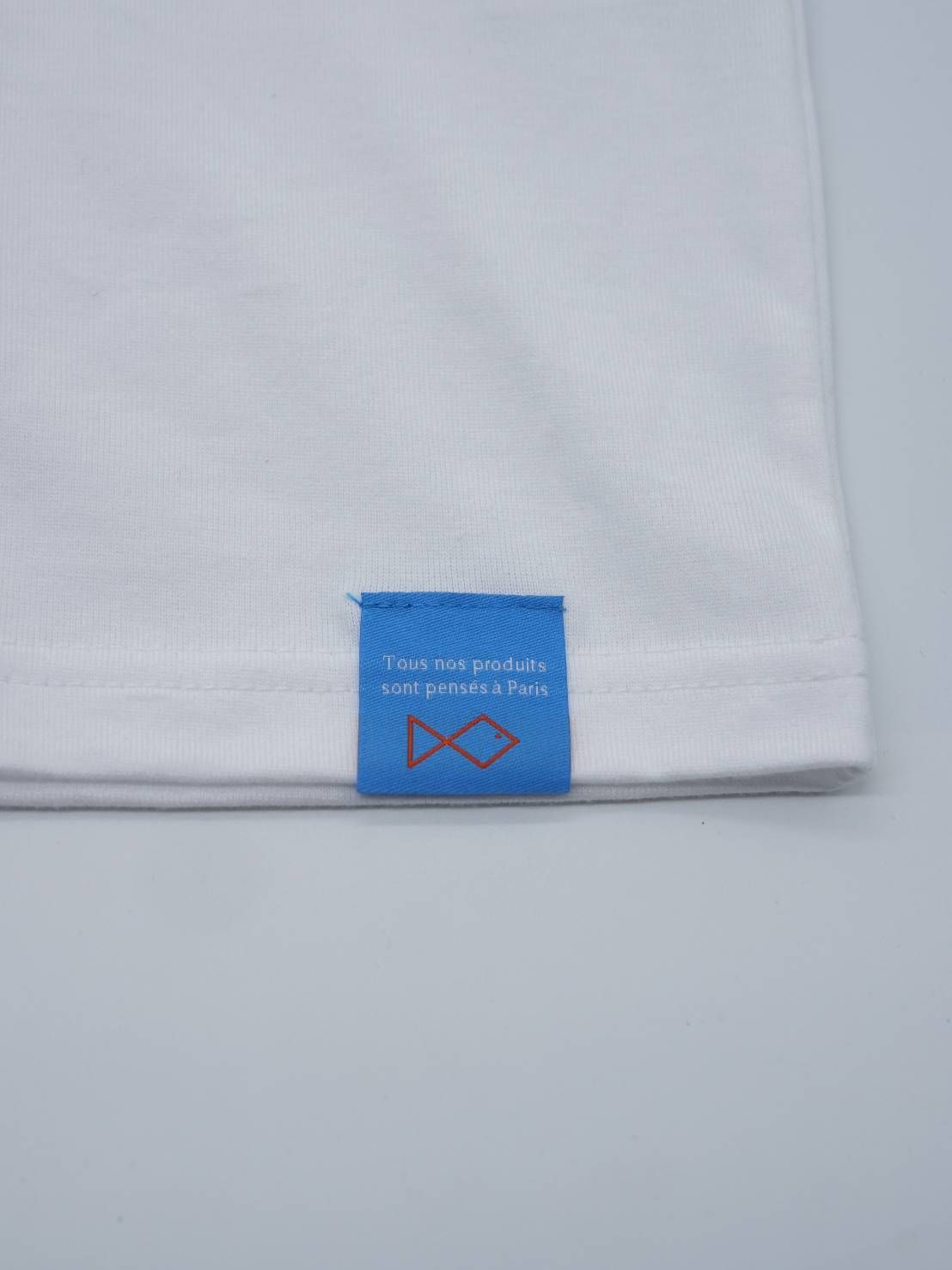 【大人オシャレTシャツ】 Kevin / WHITE / コットン100％ / レギュラーフィット / ユニセックス/ Tシャツ