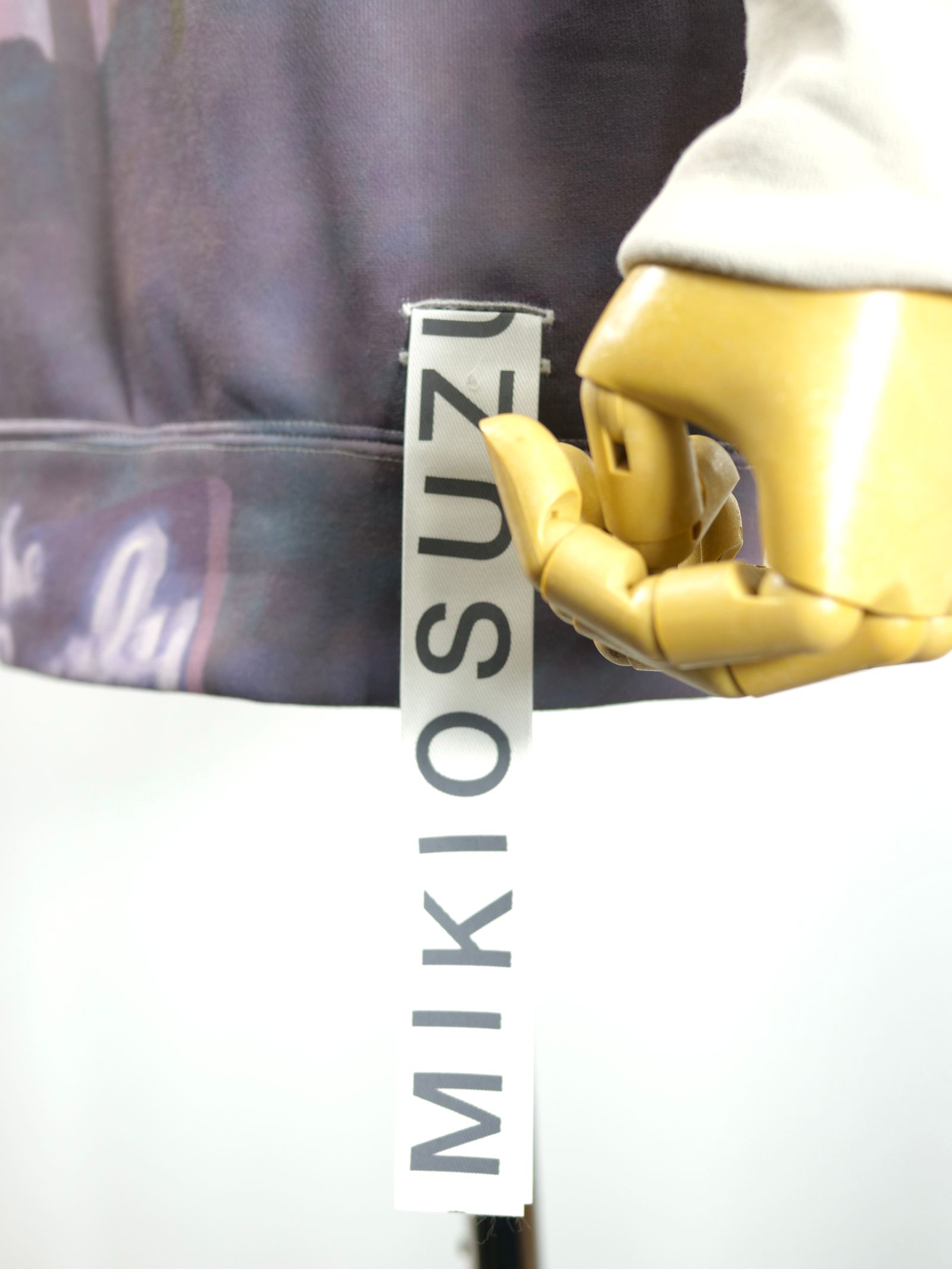 【絵画アートがそのまま衣類に】 MIKIO SUZUKI / ARTブランド /  絵画 / アートピース /