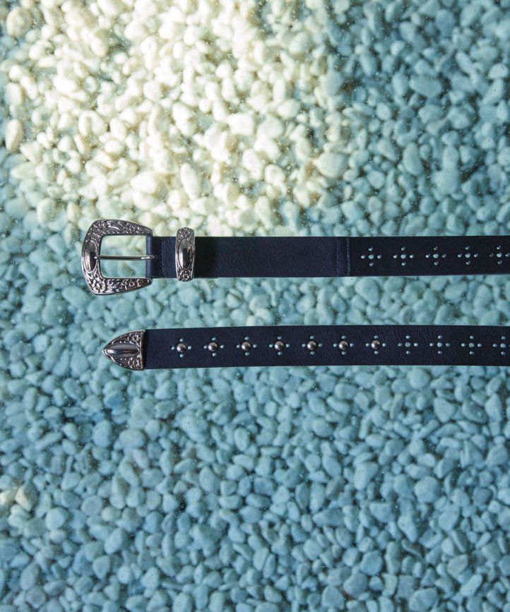 【ファッションのアクセントに】イタリアンレザーベルト / スタッズベルト / BLACK / ブラック / 日本製 / MADE IN JAPAN