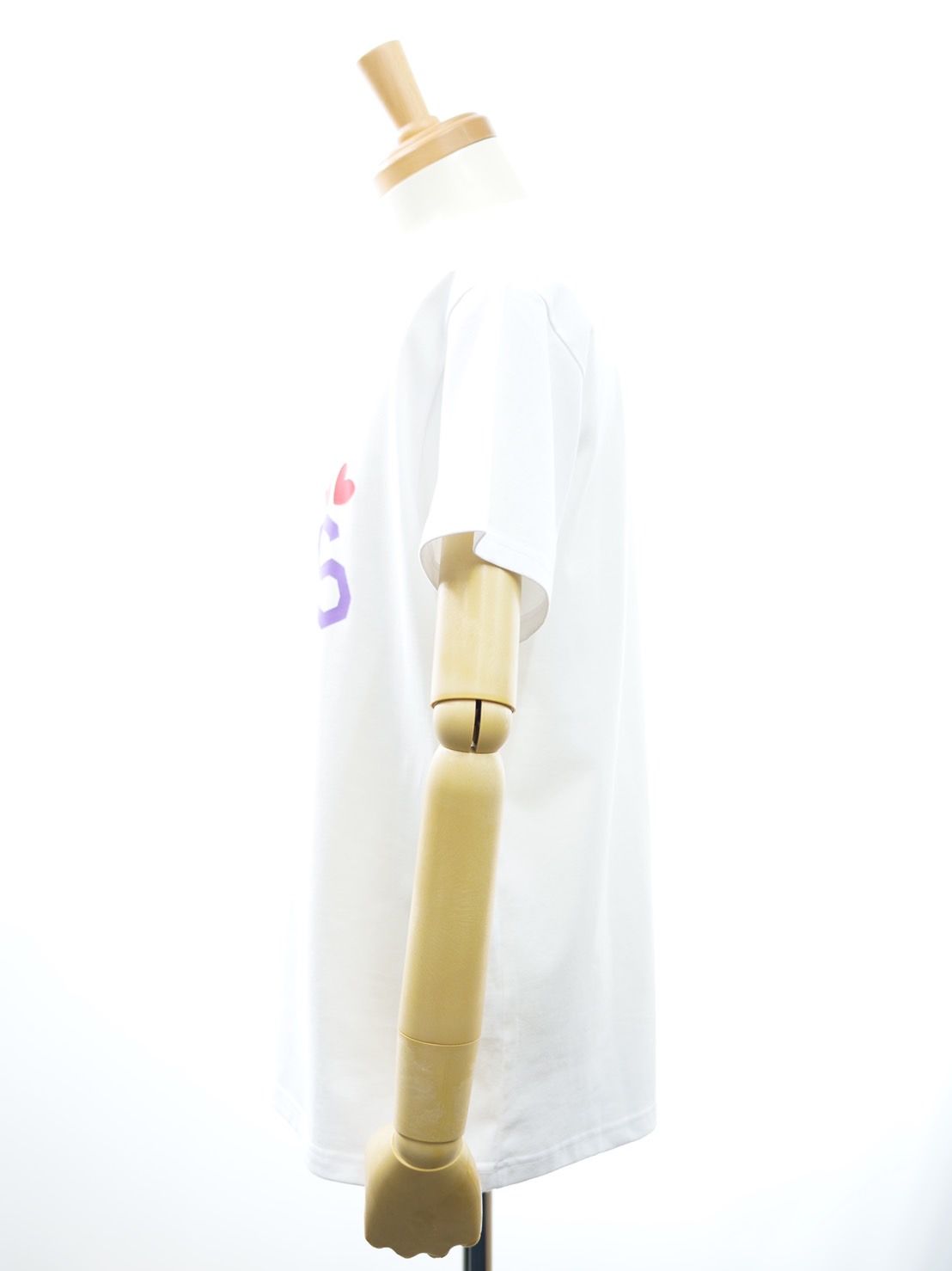 【パリジャンに大人気】 フランスブランド / Tシャツ / ホワイト / ハート刺繍 / 高級素材 / インド超長綿使用 / レギュラーフィット
