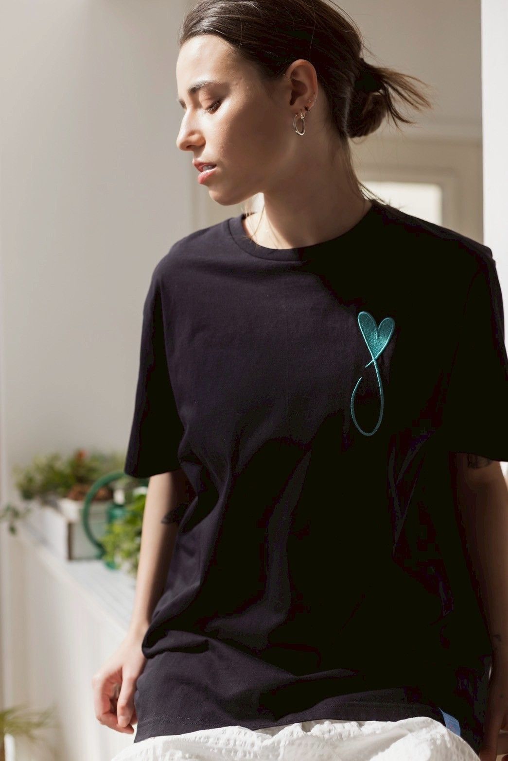 【LEON掲載】 ハートデザイン/ 刺繍Tシャツ/ BLACK / 半袖Tシャツ