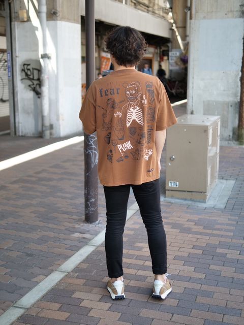 トレンドカラーで大人の魅力を最大限に上げる。