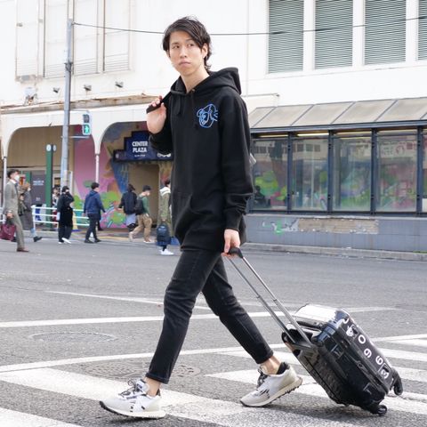 旅行先の装いは「楽さ」と「カッコよさ」が最適解