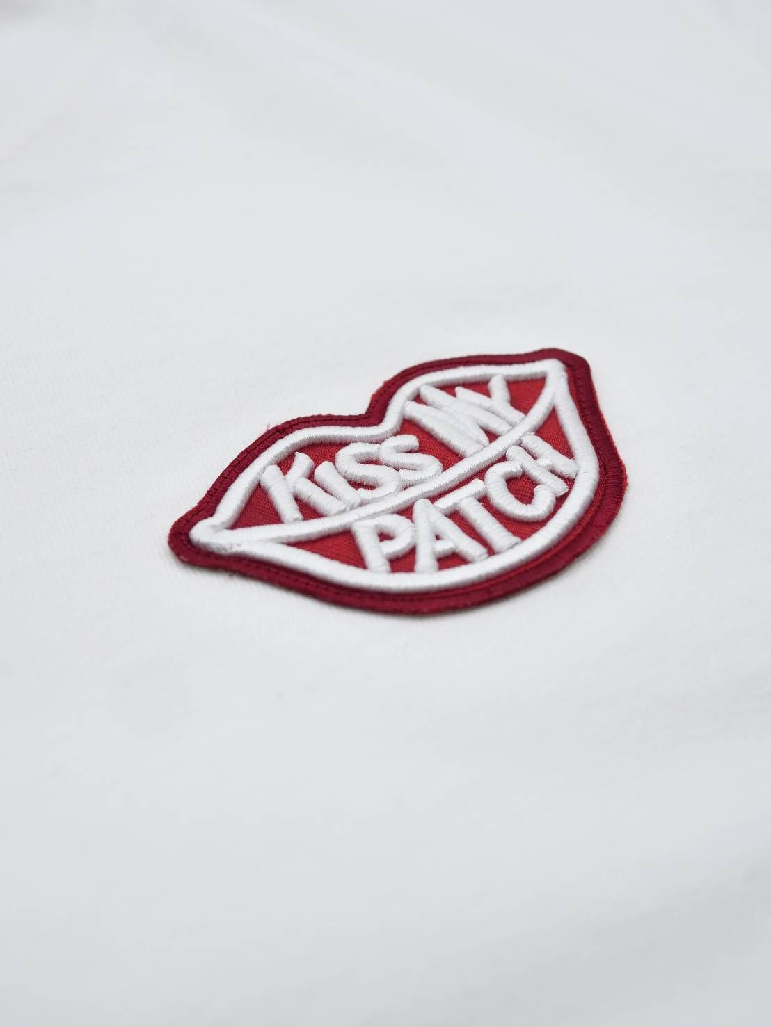「リメイクTシャツ」 ロンTリメイク / KISS MY PATCHワッペン / WHITE / ユニセックス / usaコットン tシャツ