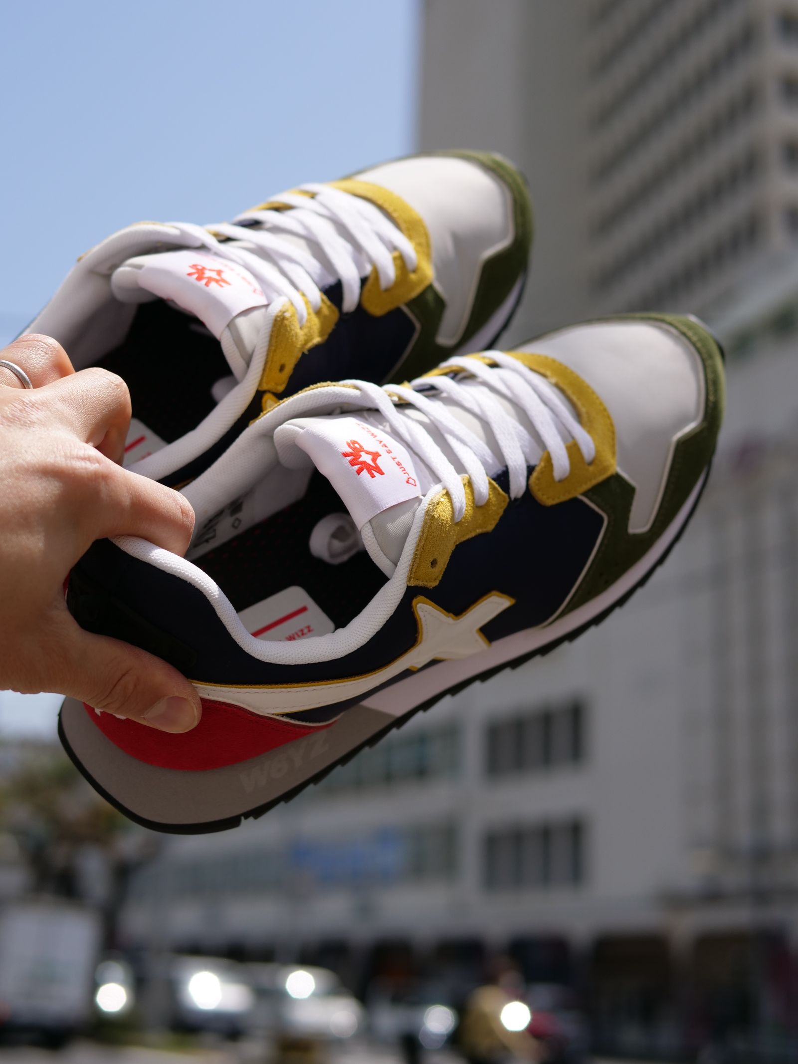 JET-M  / WHITE×KAHKI×YELLOW / ローカットスニーカー「スウェード×ナイロン×レザーの異素材コンビネーション」