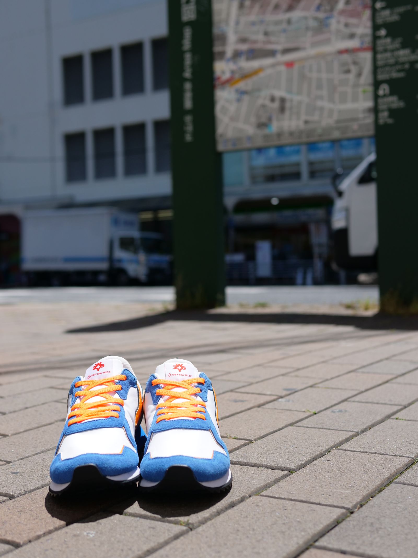 JET-M  / WHT×BLUE/ローカットスニーカー「スウェード×ナイロン×レザーの異素材コンビネーション」
