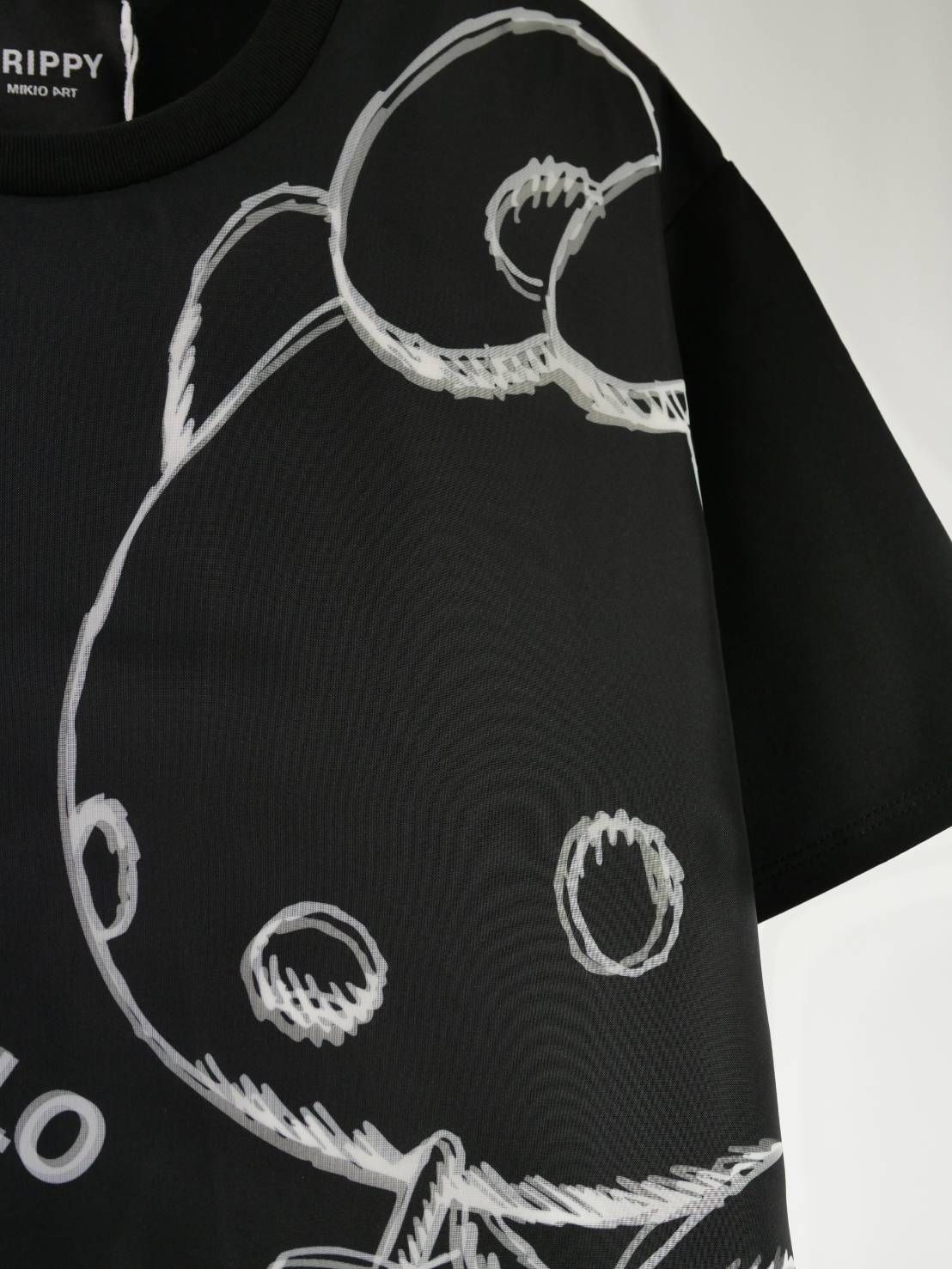 【3Dハローキティデザイン】TR-095 アートTシャツ / サンリオコラボ /BLACK / ユニセックス