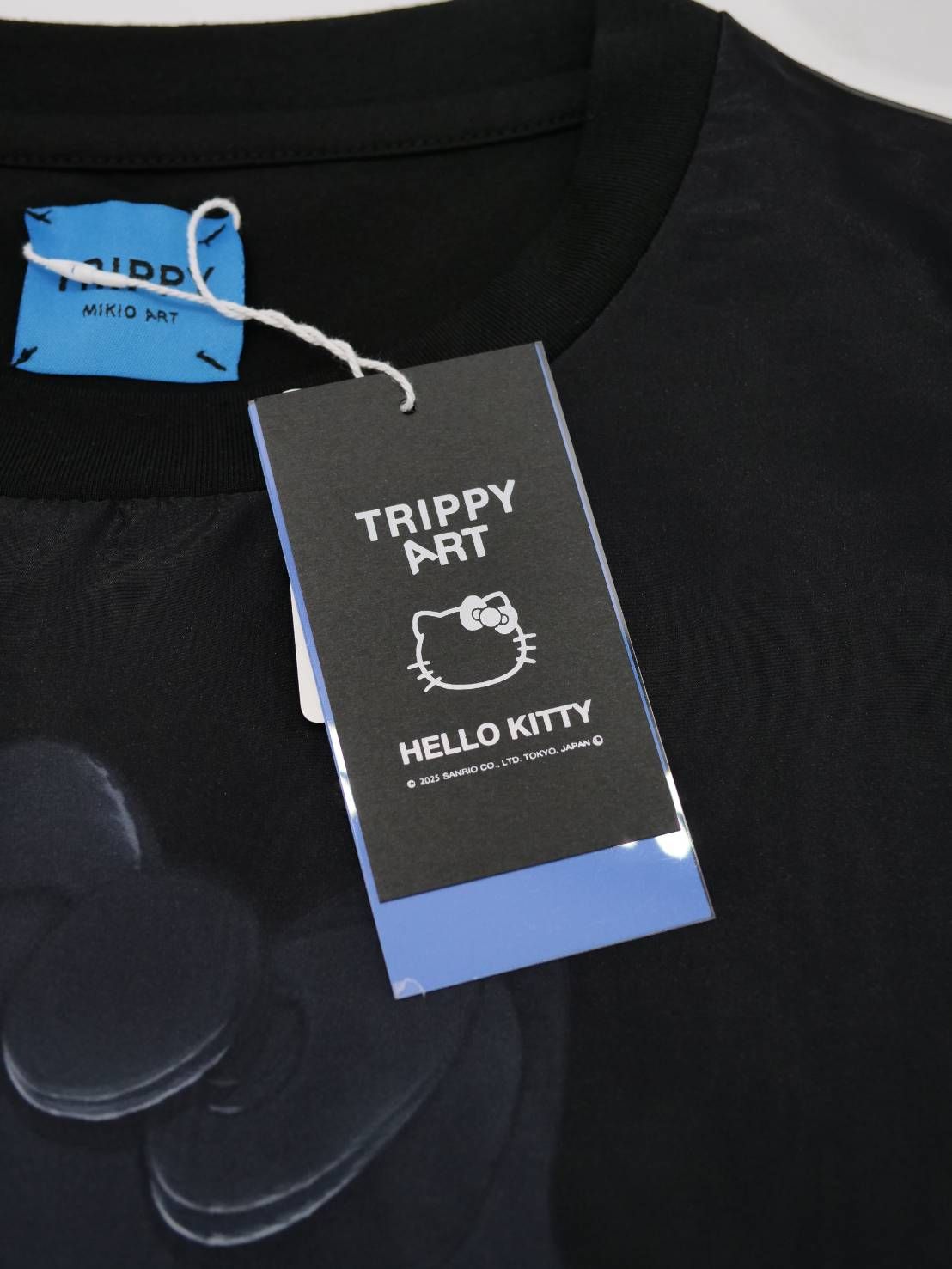 【3Dハローキティデザイン】 TR-048 / アートTシャツ / サンリオコラボ /BLACK / ユニセックス