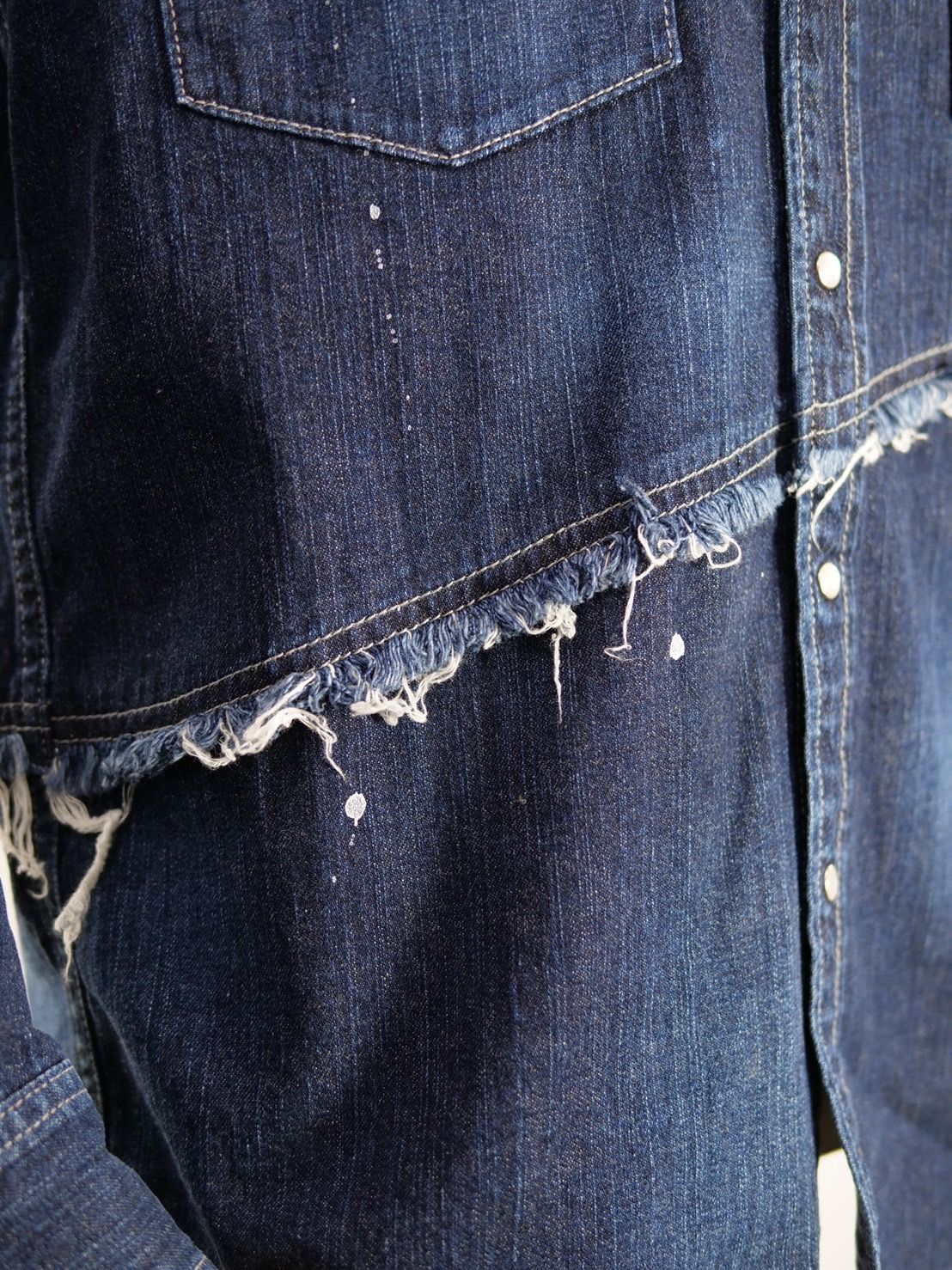 【独特なカッティングが目を惹く】UNISEX / DENIM SHIRT / 刺繍デザイン / デニム素材 / ハンドペイント / ハンドメイド