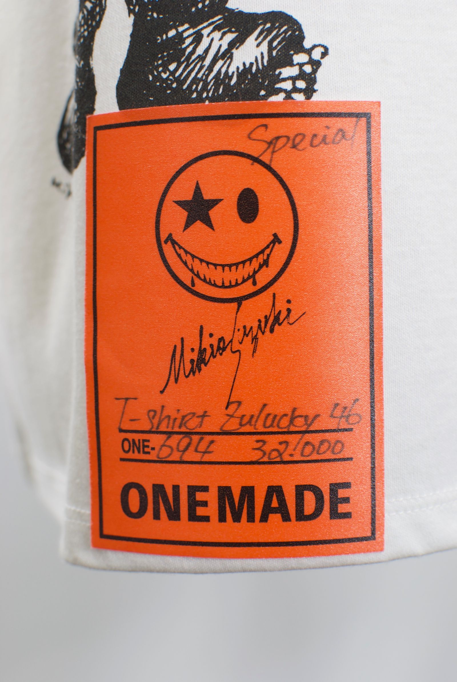 ONE-694 ZULUCKY 46サイズ /  ハンドメイド / LANDER BLUE 別注モデル  / 1点もの /アートTシャツ