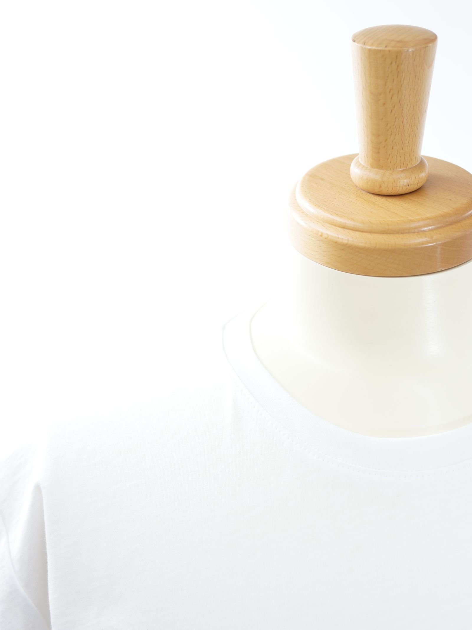 【イタリアのアートブランド】PEACE & LOVE  AIR BRUSH /  Tシャツ / WHITE /  TR204M / AIR BRUSH  / MADE IN ITALY
