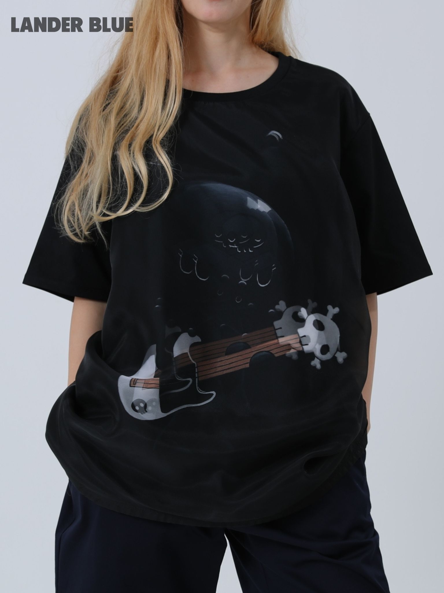 【3Dクロミ デザイン】TR-097“BLACK KUROMI“ アートTシャツ / サンリオ / BLACK / WHITE/ ユニセックス