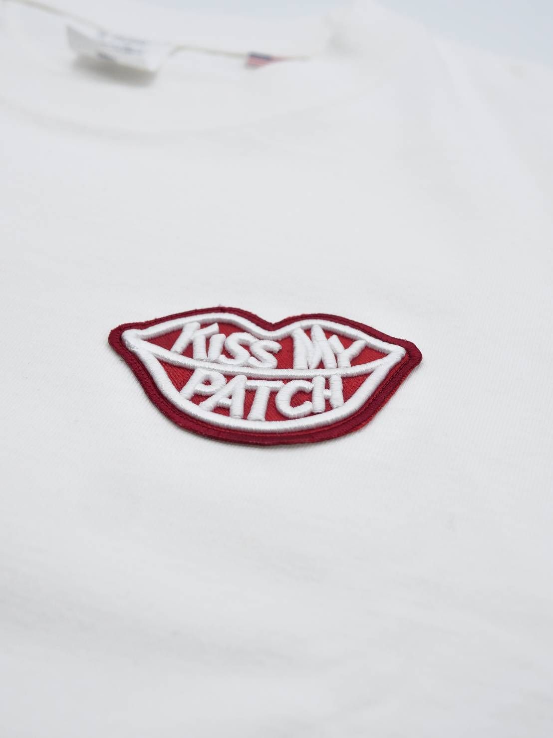 「リメイクTシャツ」 ロンTリメイク / KISS MY PATCHワッペン / WHITE / ユニセックス / usaコットン tシャツ