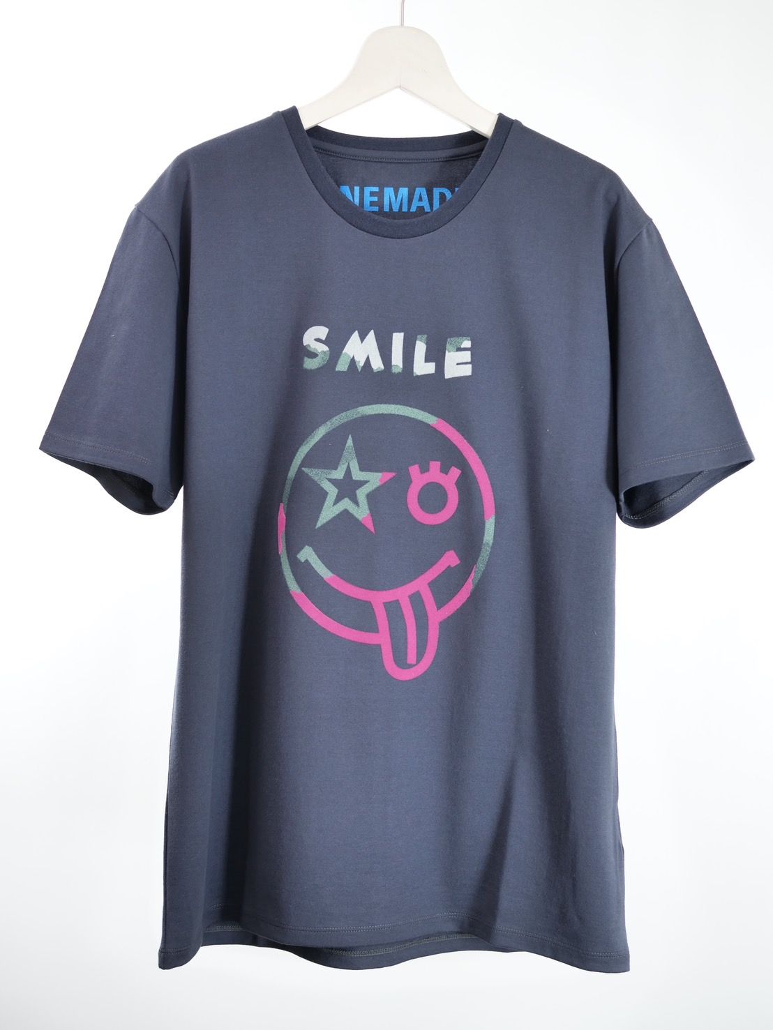 【ニコちゃんTシャツ】現代アート作家が手がけるブランド /ダークグレー /  コットン100％ / MADE IN JAPAN