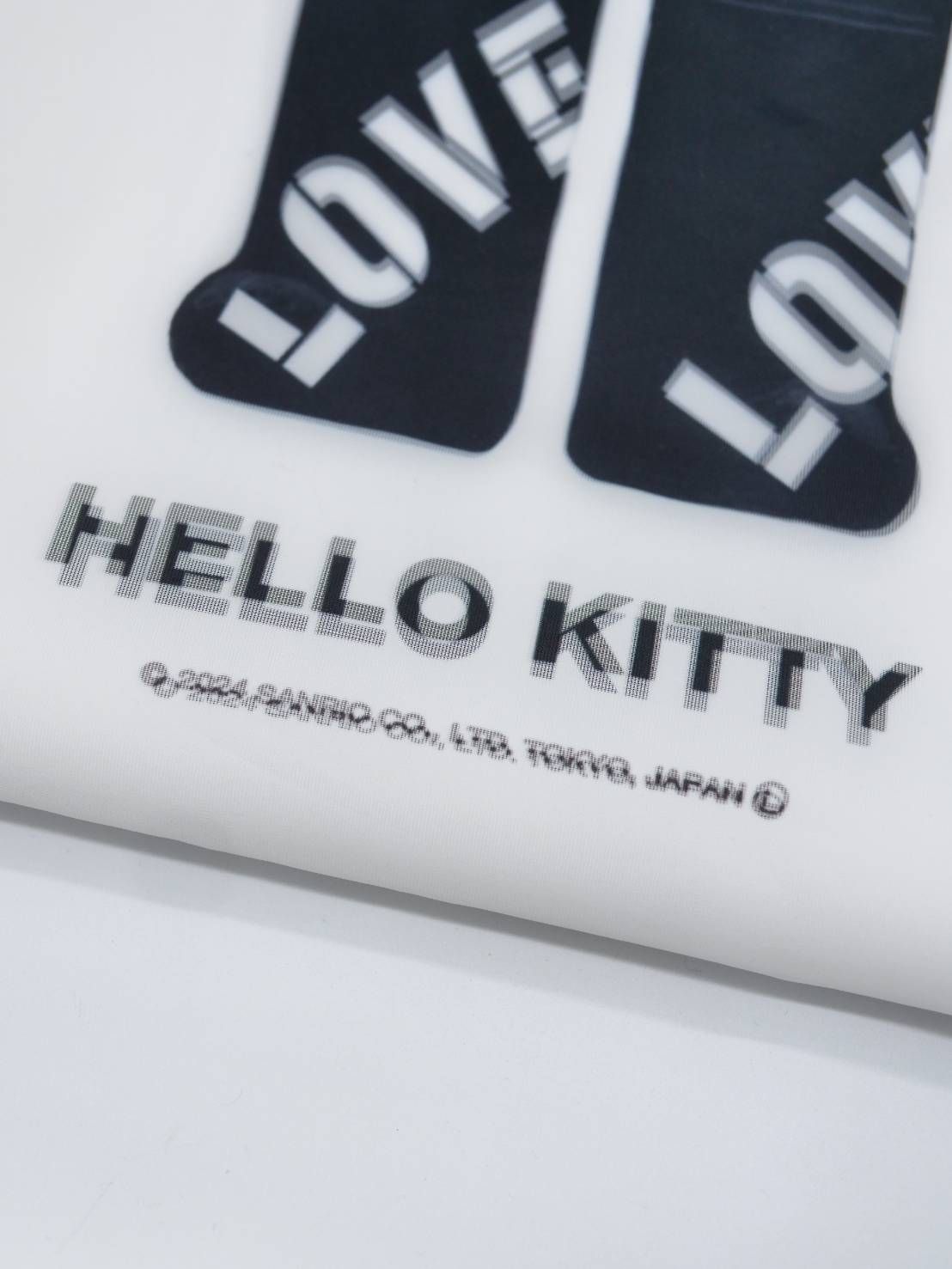 【3Dハローキティデザイン】 アートTシャツ / サンリオコラボ  / WHITE / ユニセックス