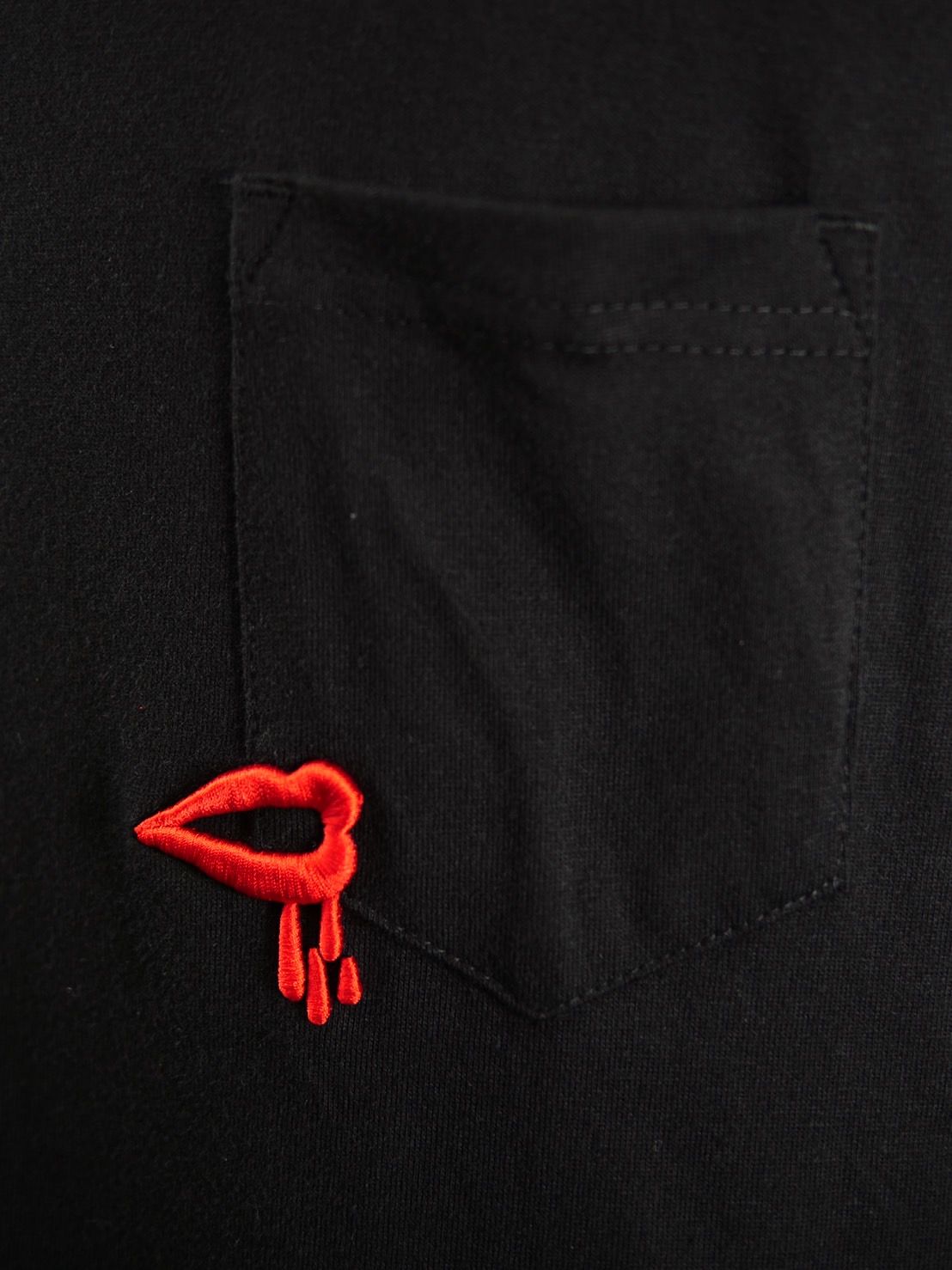 【3D刺繍】LANDER BLUE オリジナル /  BLACK / ブラック / マリリンモンローキスマーク / ビックシルエット / 1ポケTシャツ