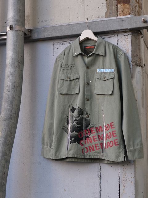 画家MIKIO氏が手がけるアートミリタリーシャツ