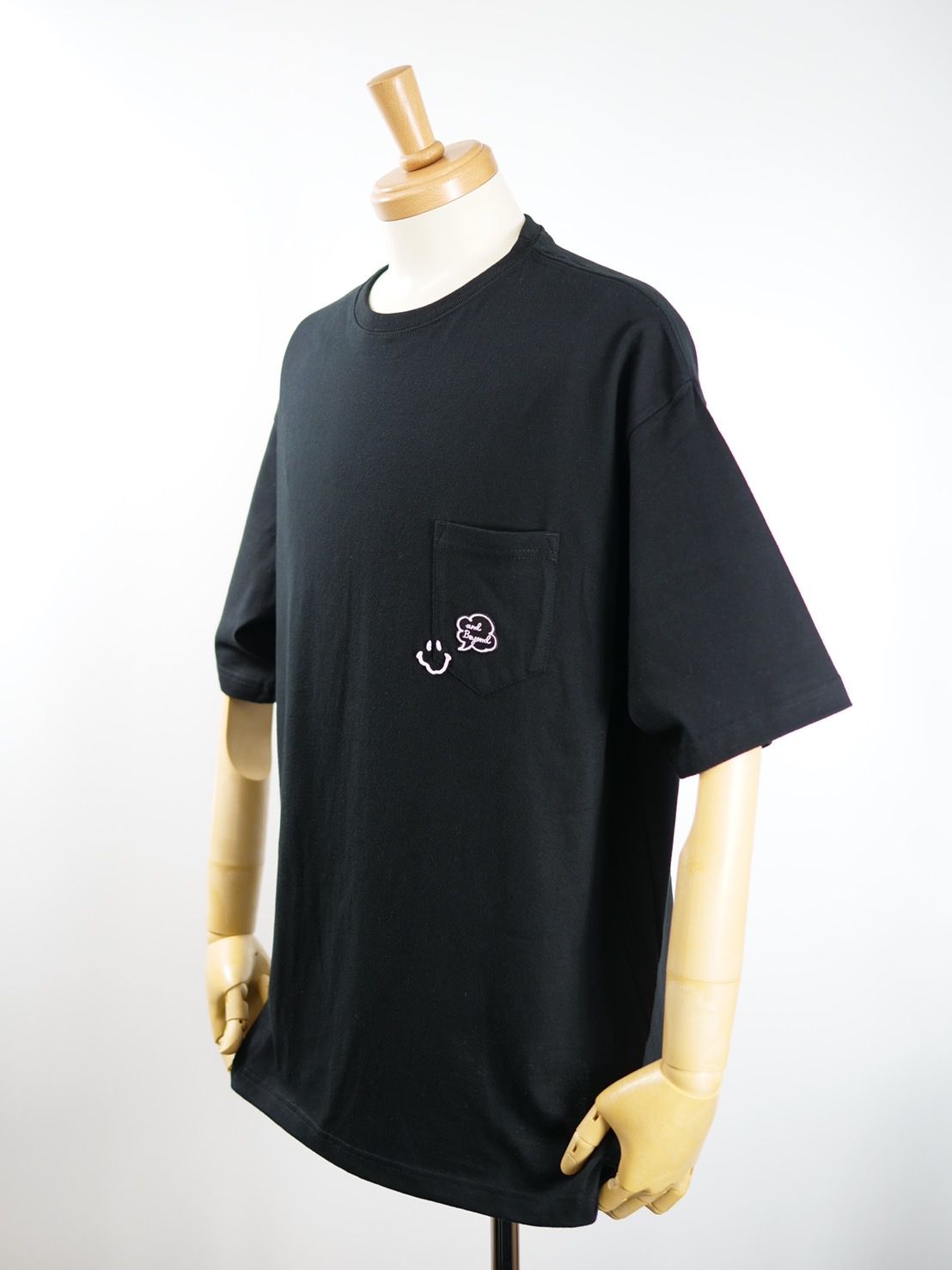 【3D刺繍】LANDER BLUE オリジナル / BLACK / ブラック / ニコちゃん刺繍 / ビックシルエット / 1ポケTシャツ