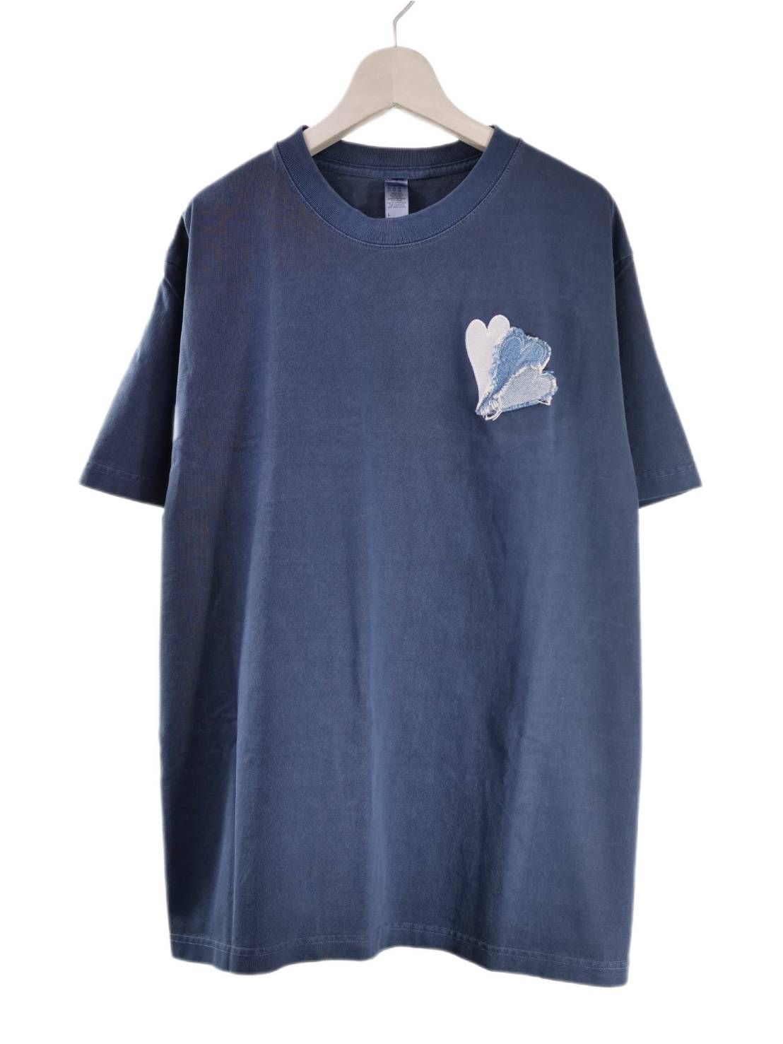 【ハートデザイン】 刺繍Tシャツ / 6.6オンス / ガーメントダイ / NAVY / ヘヴィウエイト / シンプルTシャツ / 1ポイントデザイン