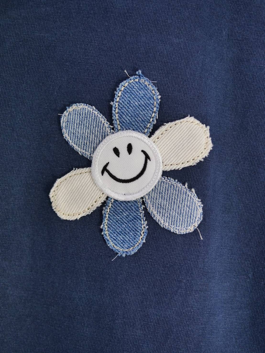 【ニコちゃんデザイン】 刺繍Tシャツ / 6.6オンス / ヘヴィウエイト / シンプルTシャツ / 1ポイントデザイン