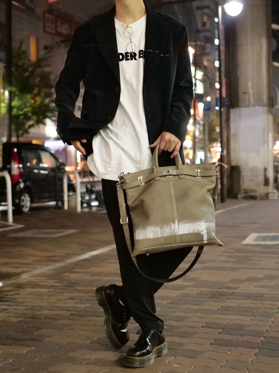 大人はシルエットとトレンドを取り入れる