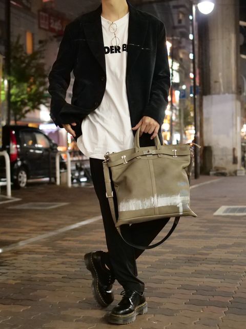 大人はシルエットとトレンドを取り入れる