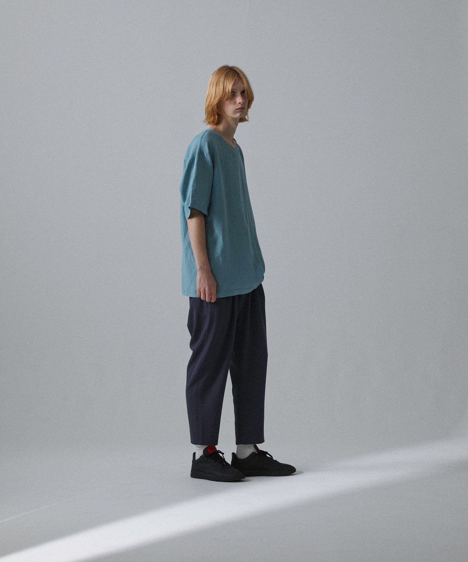 【大人のワイドスラックス】 2WAY ストレッチ素材 / NAVY/ ドライタッチ / サルエル / 2タック / テーパード