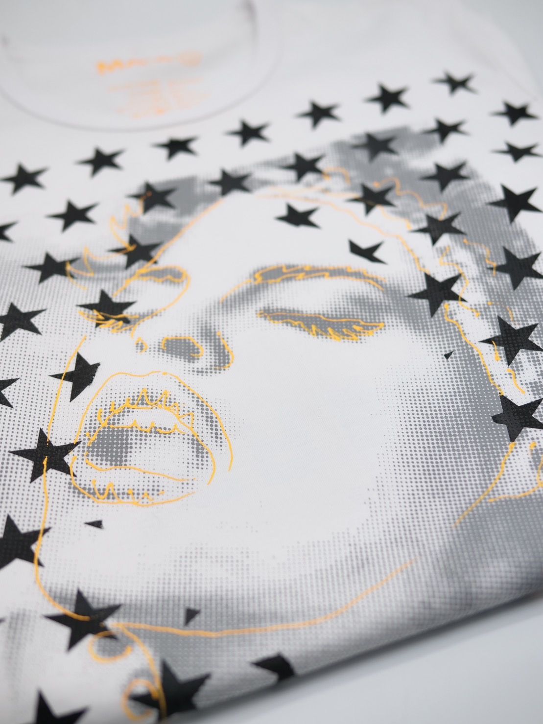 【アート作家が手がけるブランド】ONEMADE / Art TSshirt / ハンドメイド / 1点物 / 白色 / WHITE