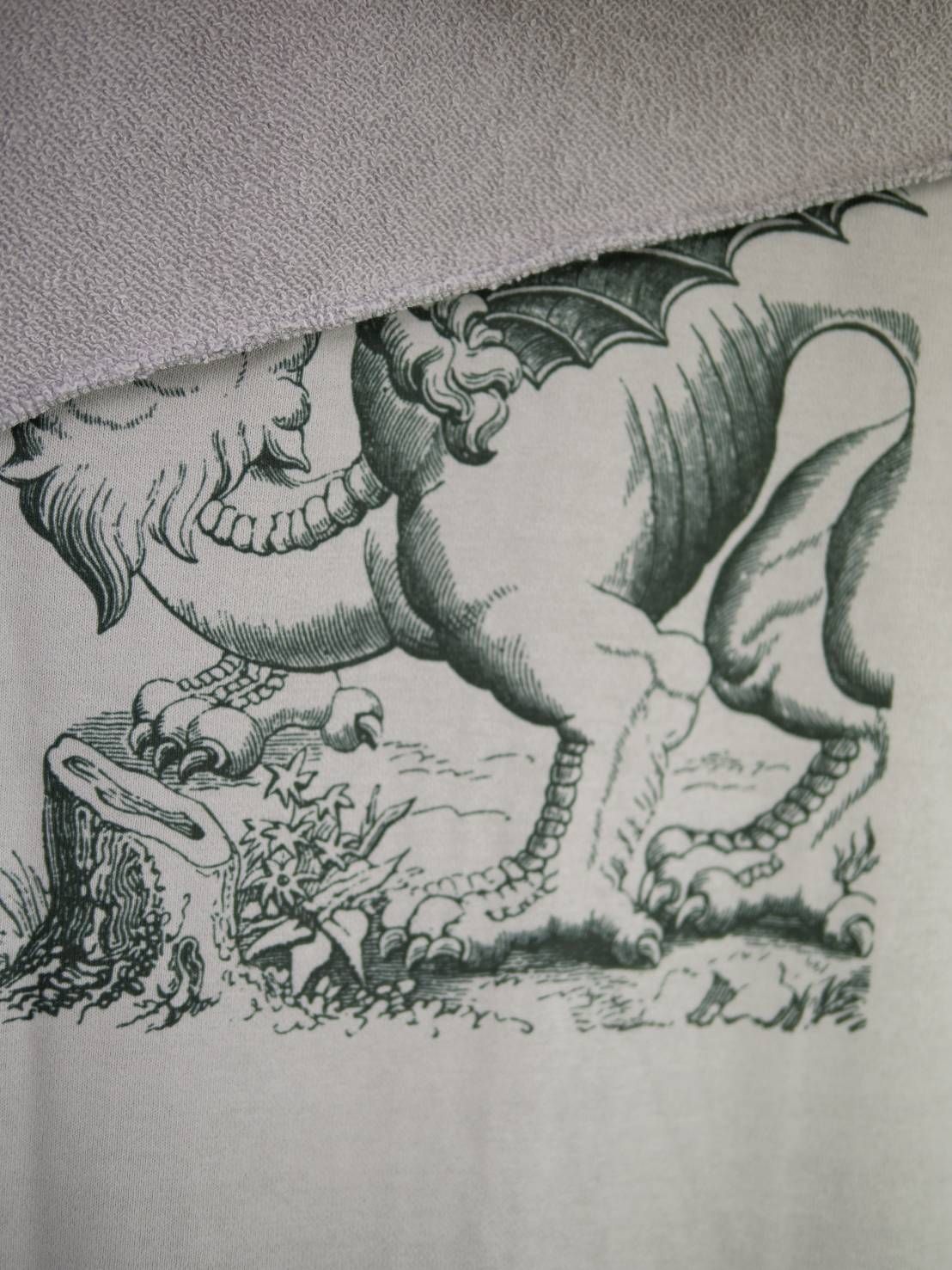 【40代からの大人ZIPパーカー】 立体パズル構造 × 異素材デザインで差がつく、品格カジュアル