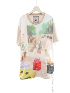 こなれた大人は暖色系の色を取り入れ心高ぶる。