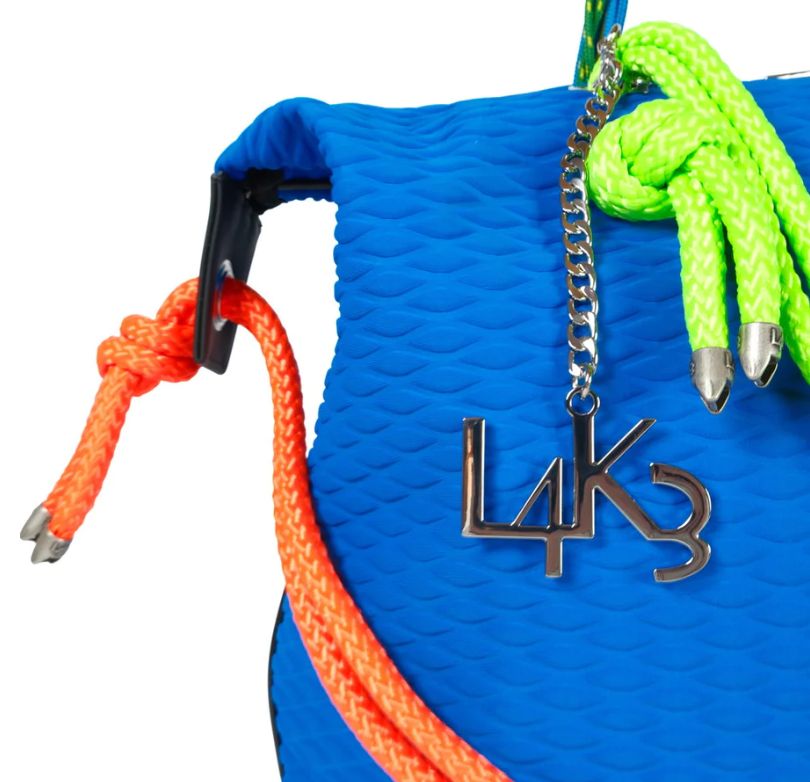 QUEEN LAKE / QL-152JP / BLUE / ブルー 「ネオプレーン素材」「エンボス加工」雑誌連載ブランド