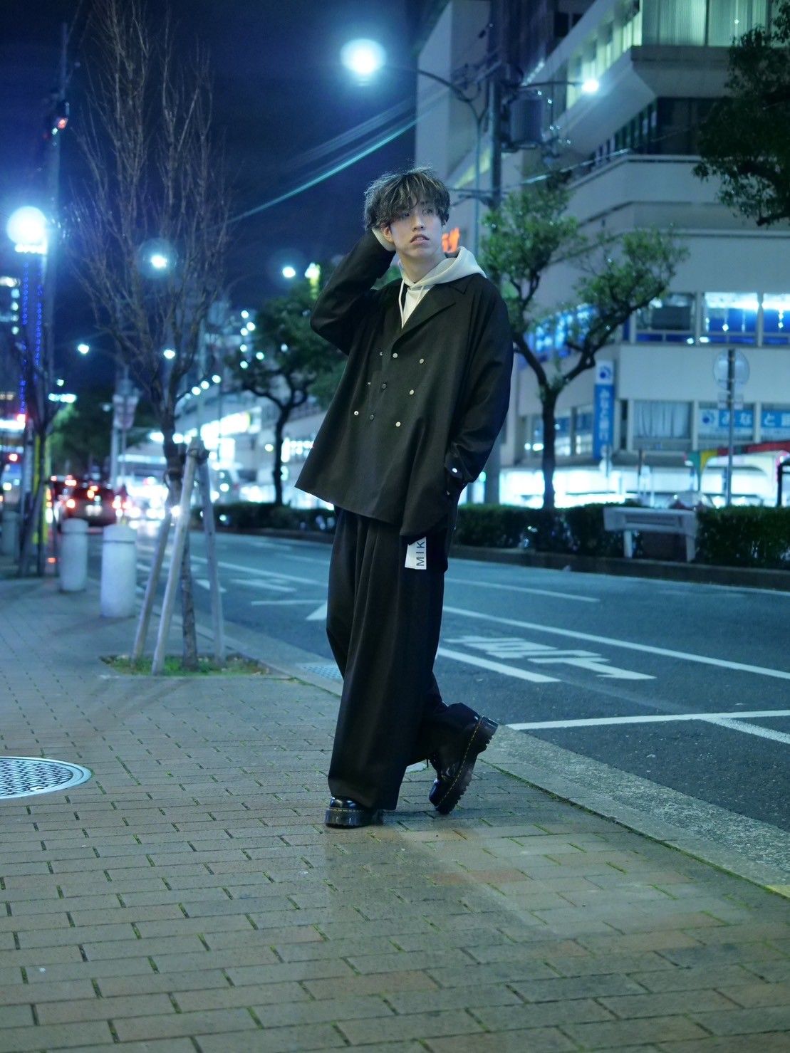 大人の雰囲気を最大限に引き立てる。