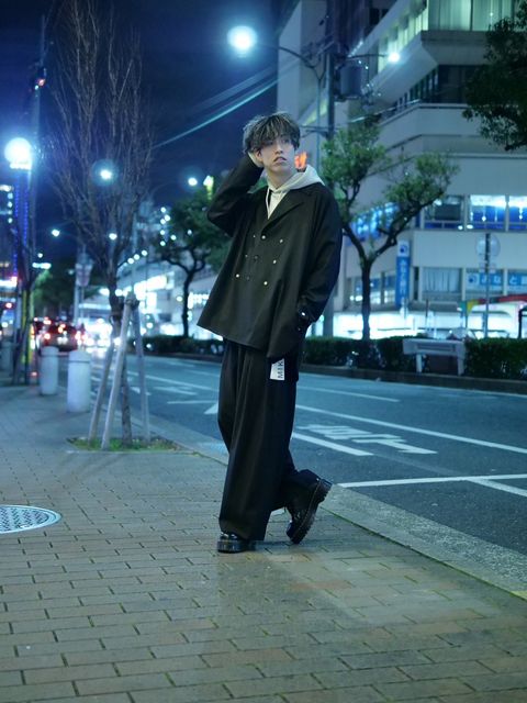 大人の雰囲気を最大限に引き立てる。