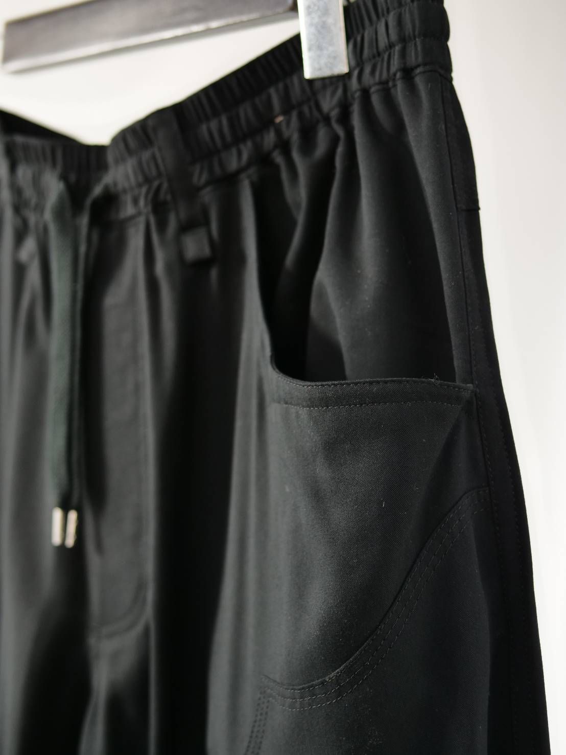 【大人のデザインスラックス】 BLACK / ワイドスラックス / イージーパンツ