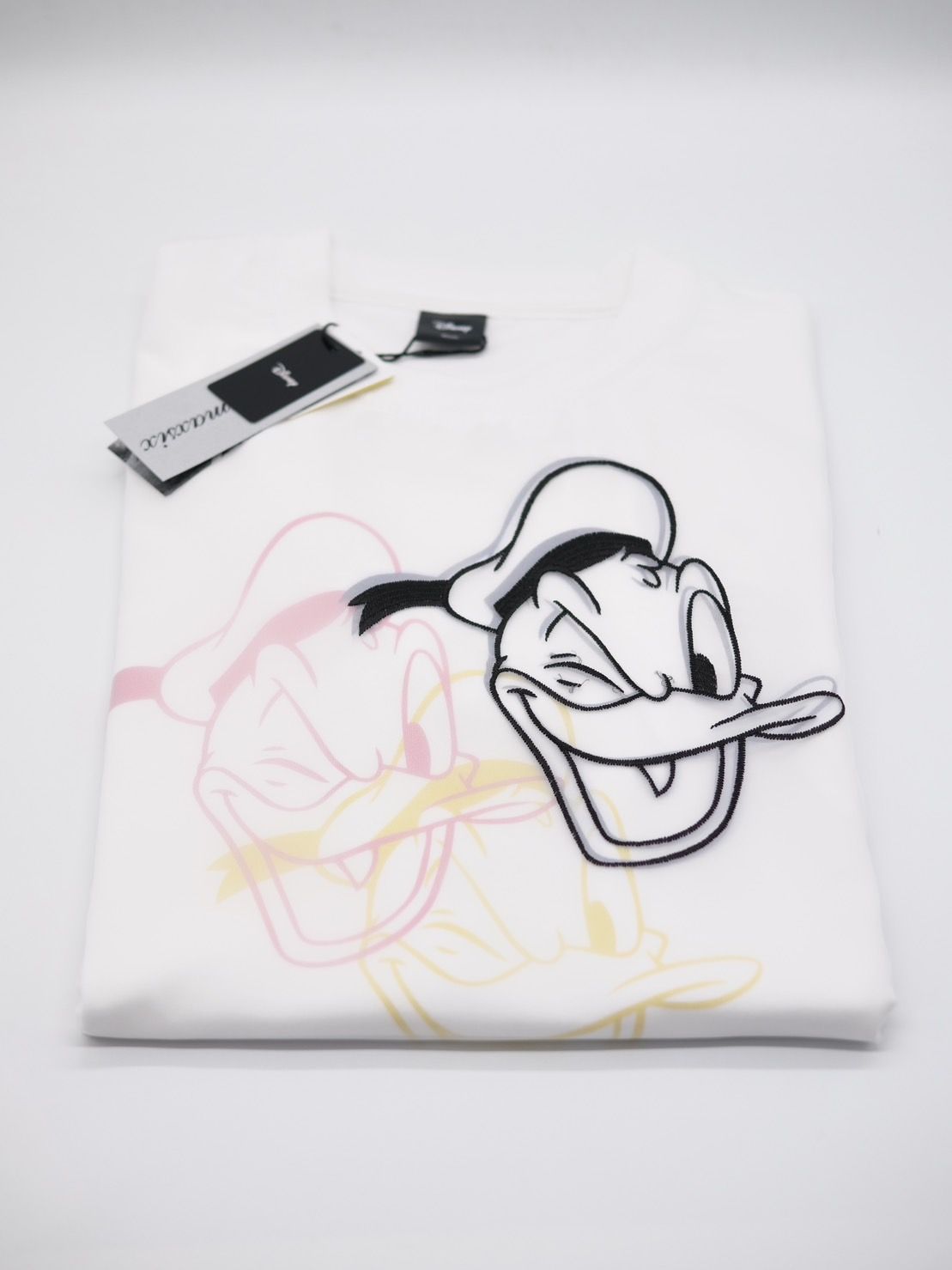 【3Dドナルドダックデザイン】 アートTシャツ / ディズニーコラボ  / WHITE / ユニセックス