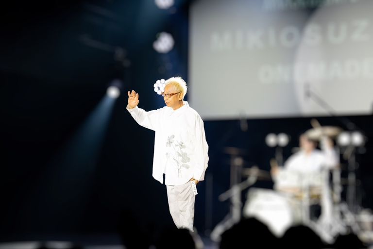 maxsix 15th Anniversary